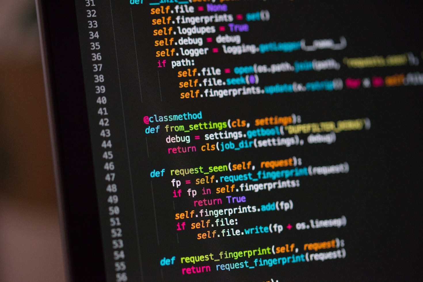 Aprendizado de máquina: Bases e aplicações